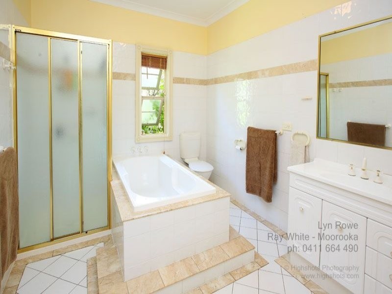 60 Mayfield Road, Moorooka QLD 4105