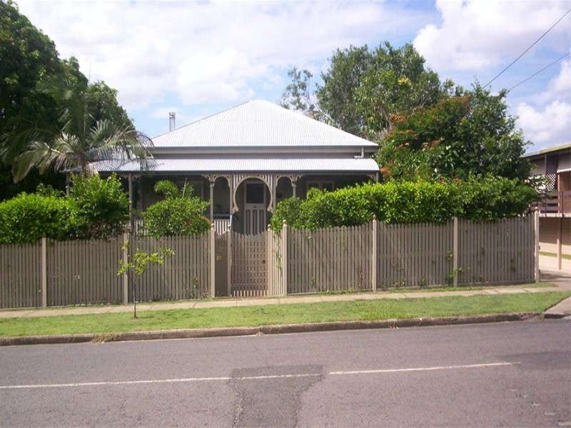 74 Chaucer Street, Moorooka QLD 4105