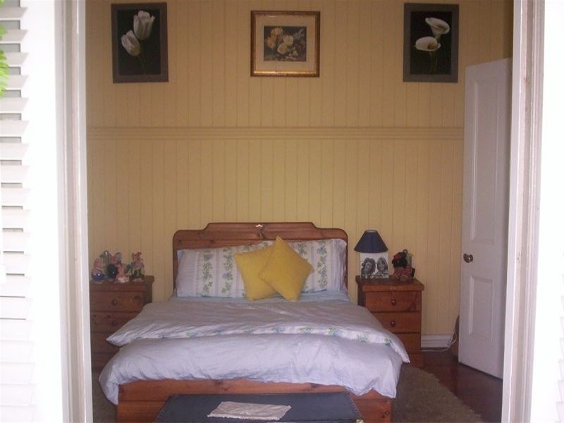 74 Chaucer Street, Moorooka QLD 4105