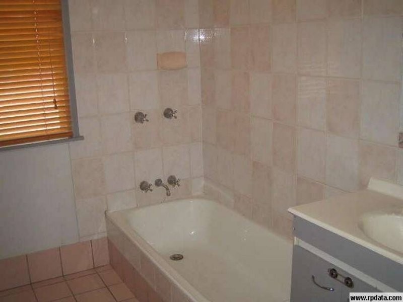 5 Debra Street, Salisbury QLD 4107