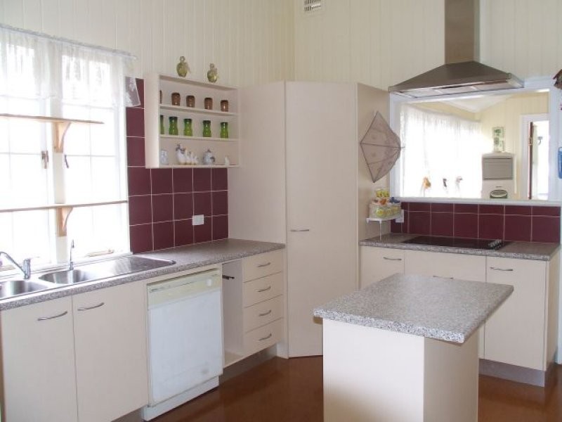 15 Gibson Street, Annerley QLD 4103