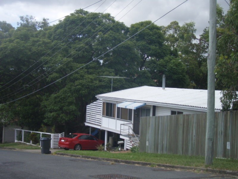 3 Autumn Street, Tarragindi QLD 4121