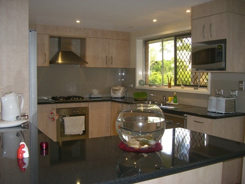 38 Dirkala Street, Mansfield QLD 4122