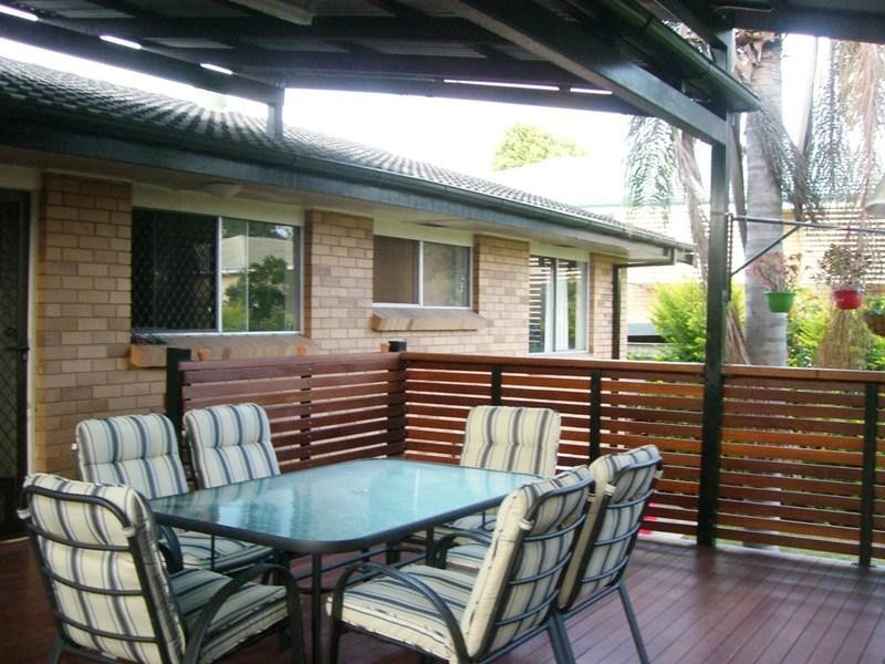 38 Dirkala Street, Mansfield QLD 4122