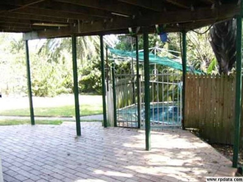 9 Chalfont Street, Salisbury QLD 4107