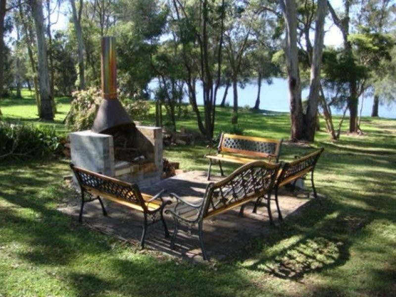 Windermere Park NSW 2264