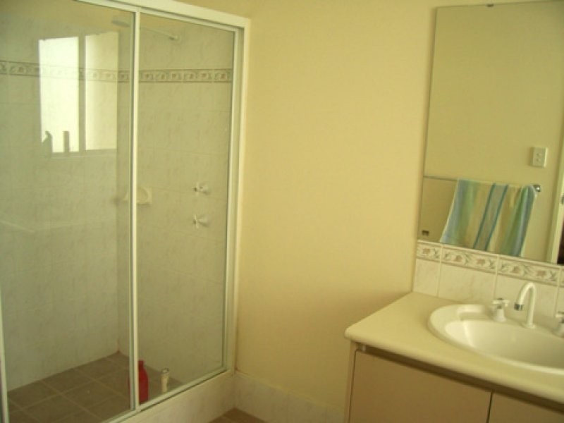 2 McNamara Place, Marangaroo WA 6064