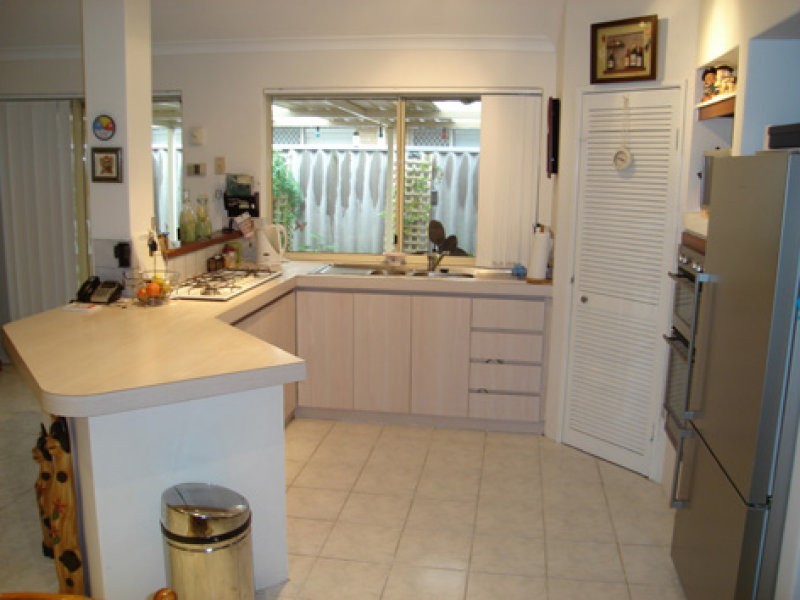 27 Enderby Court, Ballajura WA 6066