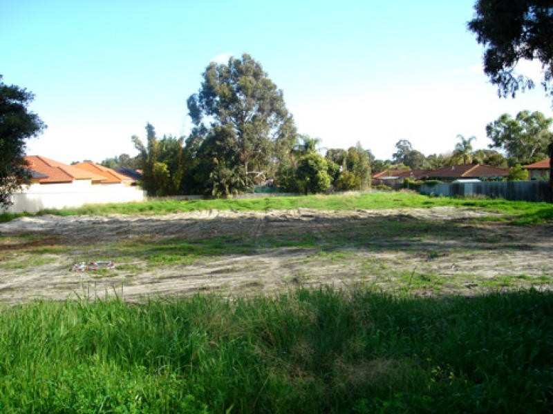 47 Third Avenue, Kelmscott WA 6111