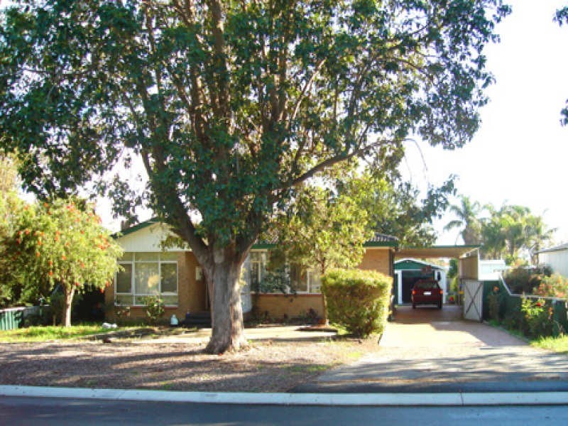 3 Spencer Road, Kelmscott WA 6111