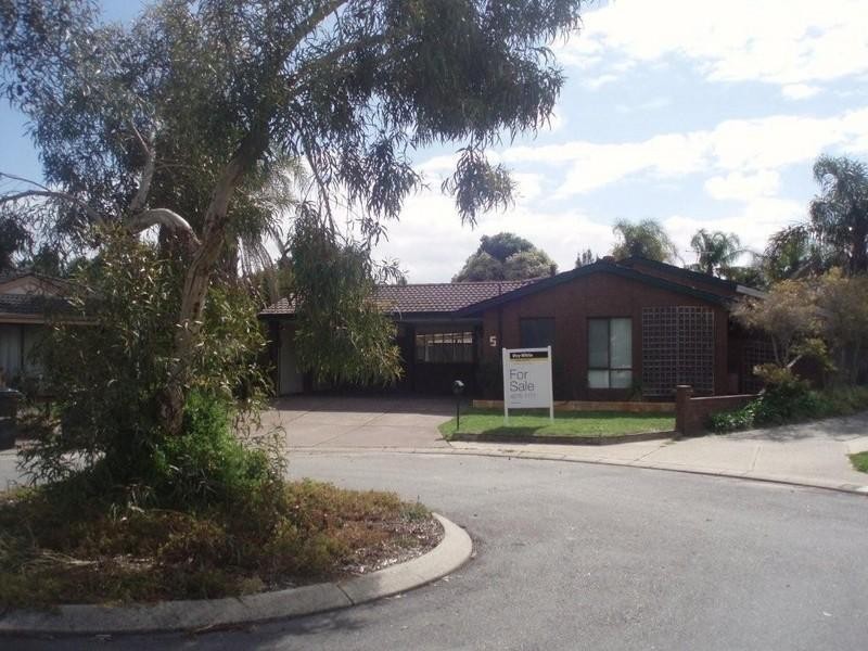 5 Marigold Grove, Ballajura WA 6066