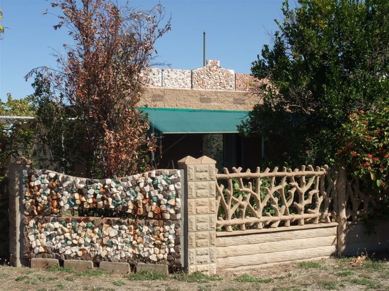 13 Elizabeth Street, Mount Isa QLD 4825