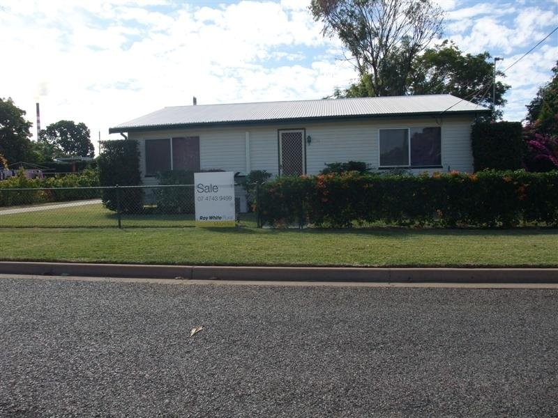 14 Hazel Street, Mount Isa QLD 4825