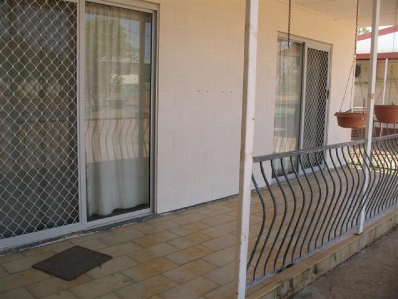 12 McCarthy, Mount Isa QLD 4825