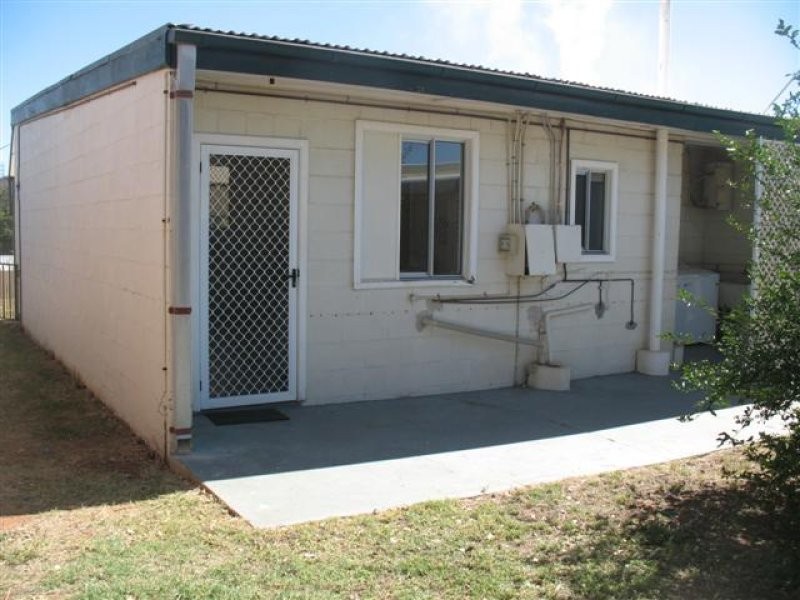 2/16 Oxley, Mount Isa QLD 4825