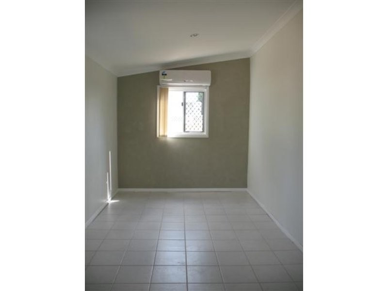 33 Short, Mount Isa QLD 4825