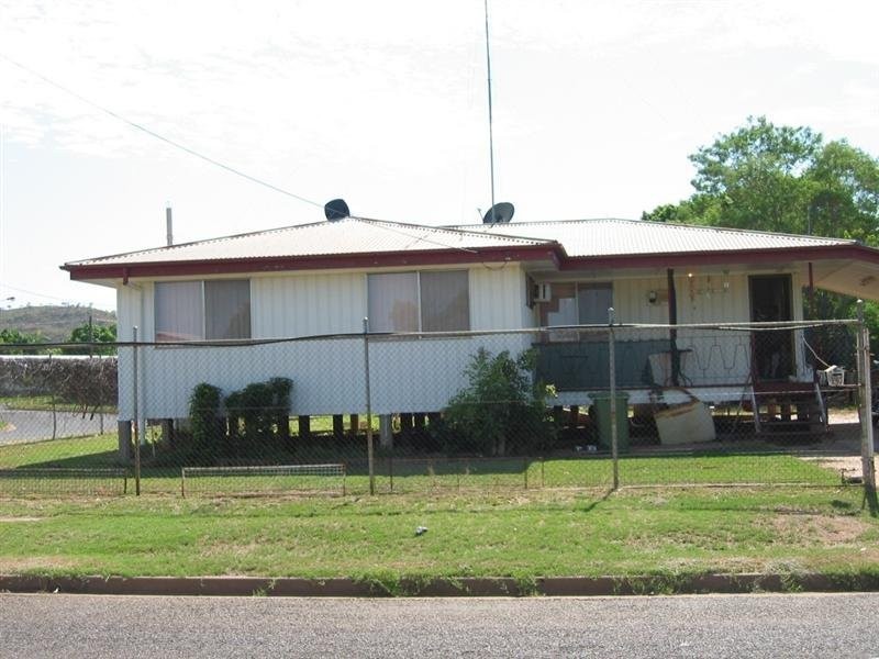 4 Fornax Street, Mount Isa QLD 4825