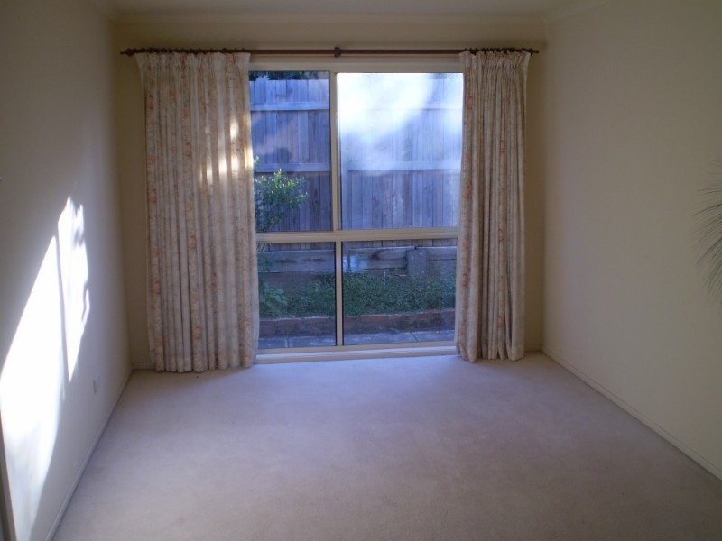 3 Bowerbird close, Doolandella QLD 4077