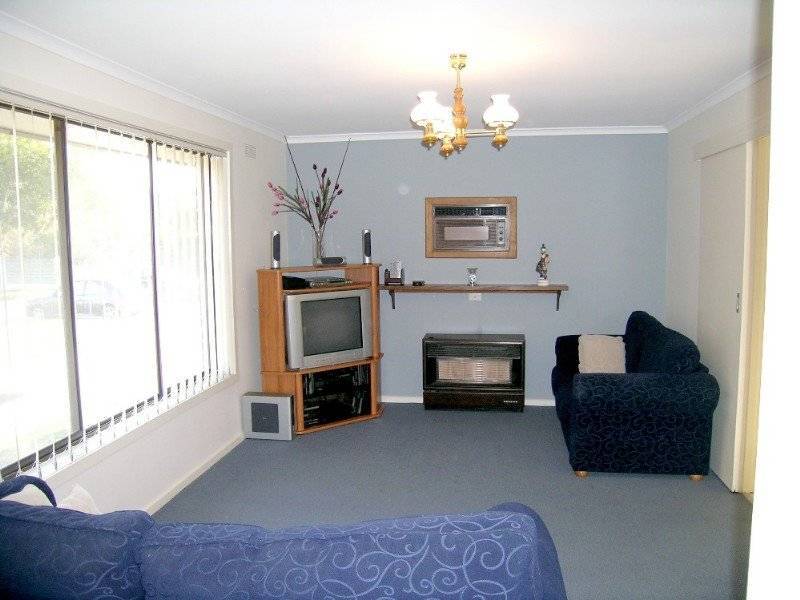 2/35 Hillside St, Springvale VIC 3171