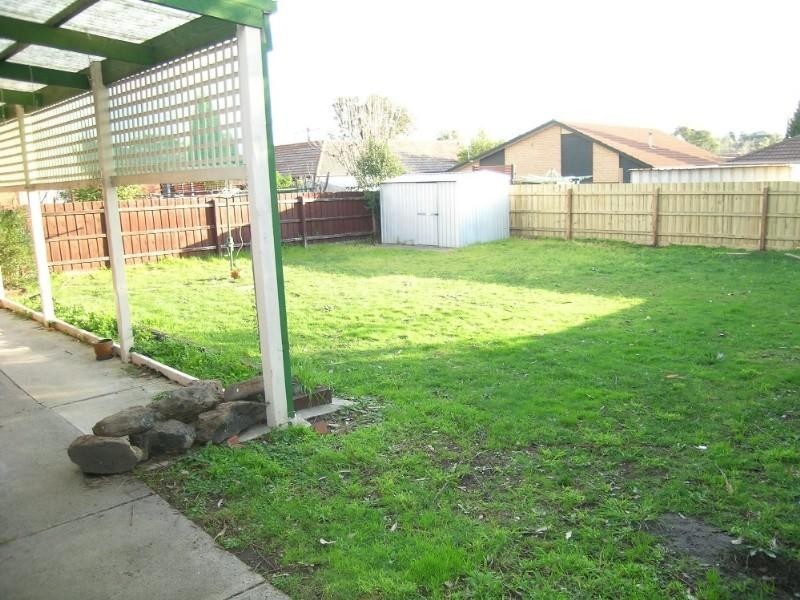 10 Dawson Court, Noble Park North VIC 3174