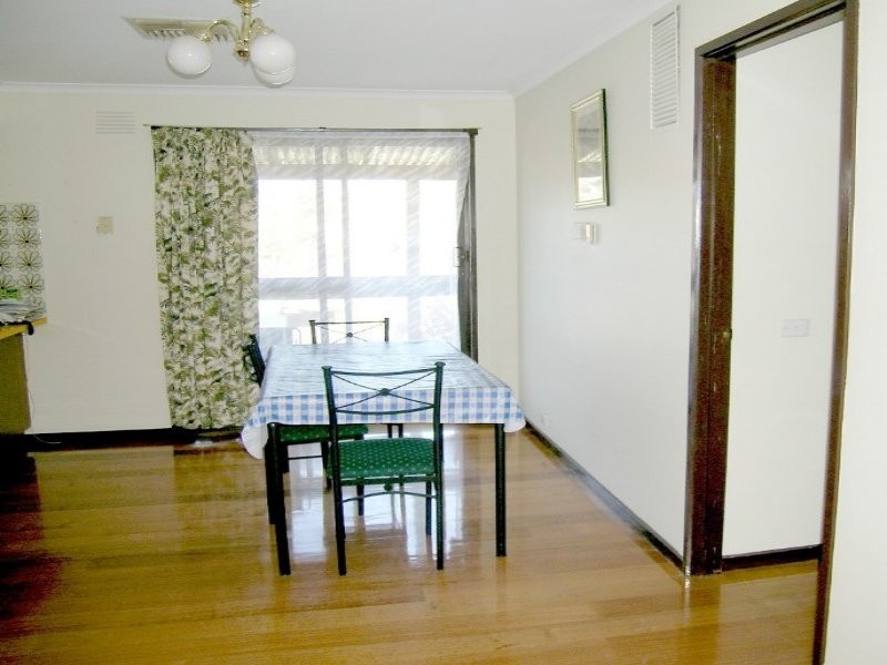 18 Exell Drive, Dandenong North VIC 3175