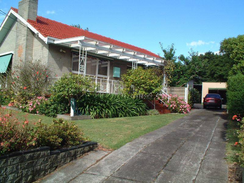 48 Lebanon Crescent, Mulgrave VIC 3170