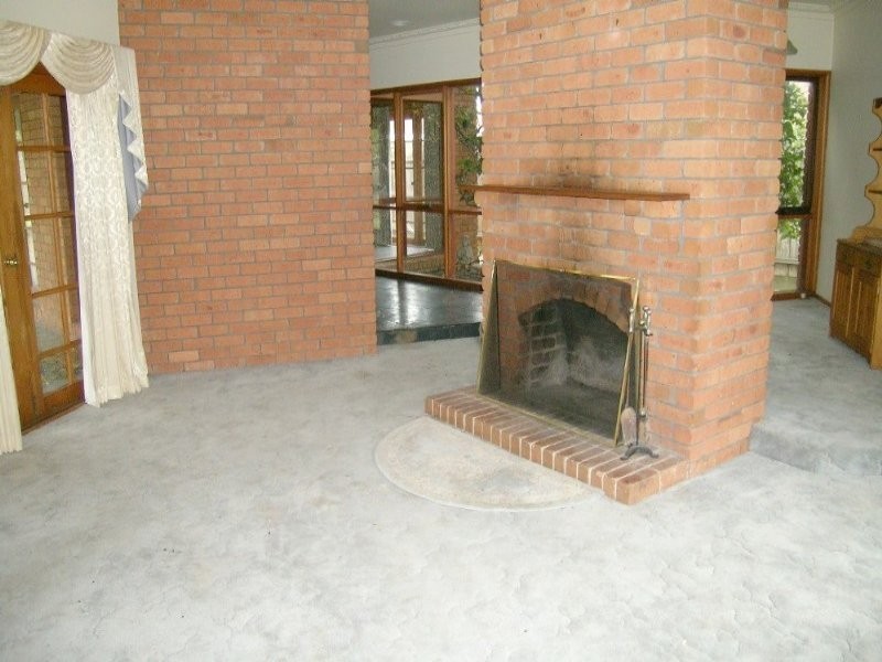 4 Tara Place, Dandenong North VIC 3175