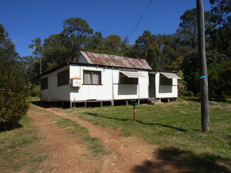 1005 Helena Terrace, Sawyers Valley WA 6074