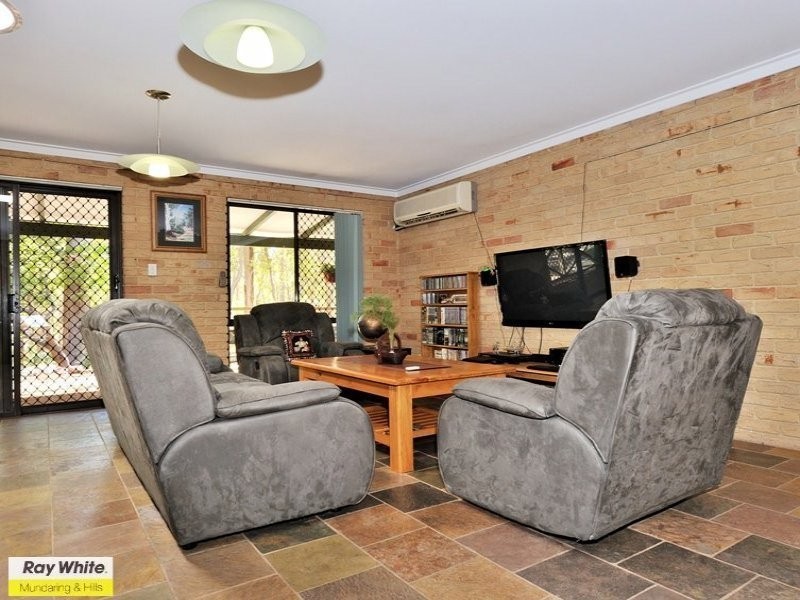 970 Lacey Road, Mundaring WA 6073