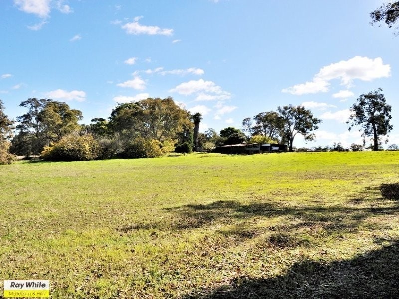 580 Goslin Street, Sawyers Valley WA 6074