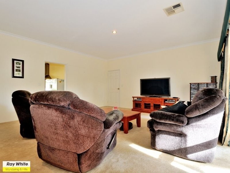 3 King Jarrah Rise, Sawyers Valley WA 6074