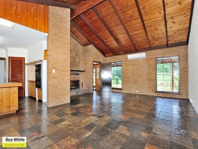 510 Houston Street, Sawyers Valley WA 6074