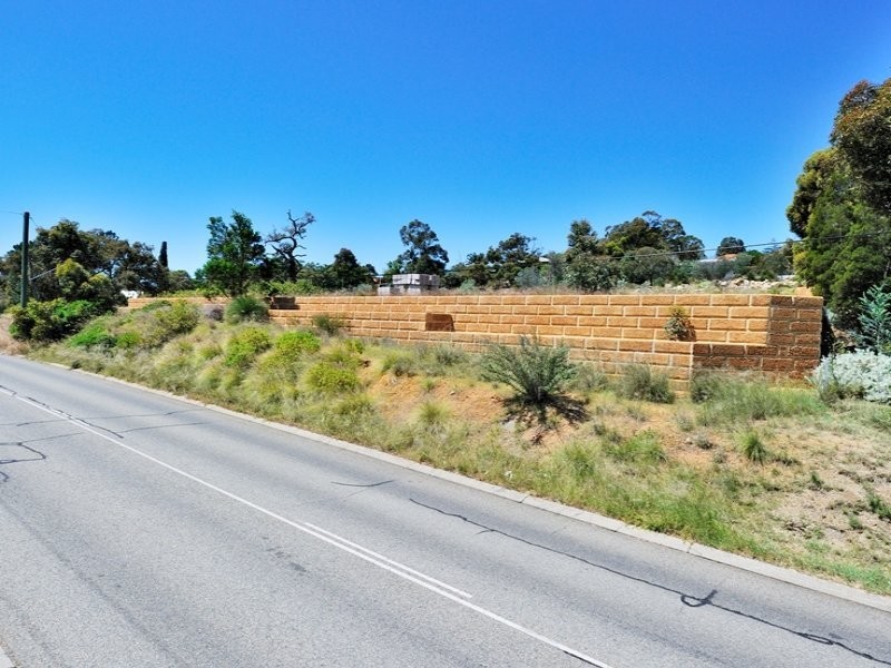 28 Swan View Road, Greenmount WA 6056