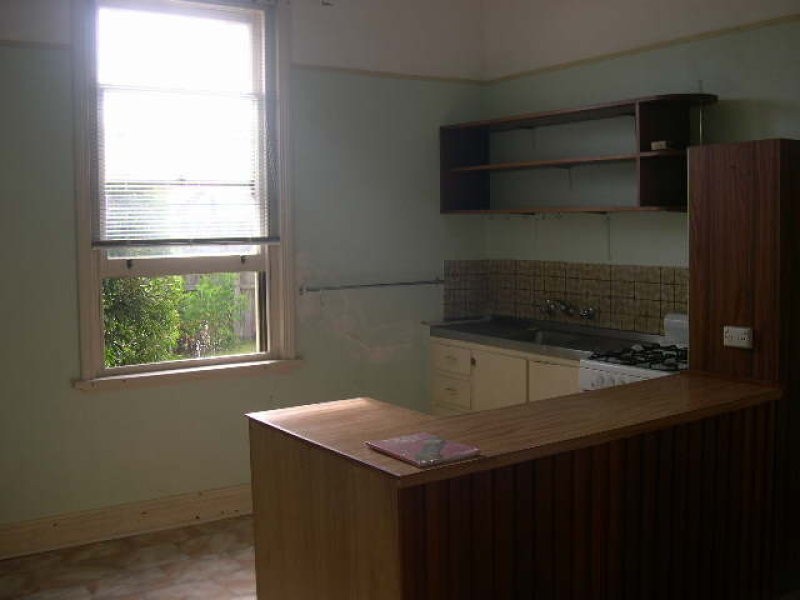 12a Ewart Street, Midvale WA 6056