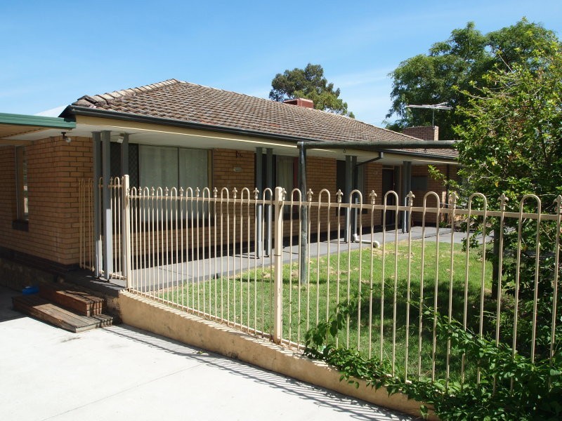 15 Wakefield Road, High Wycombe WA 6057