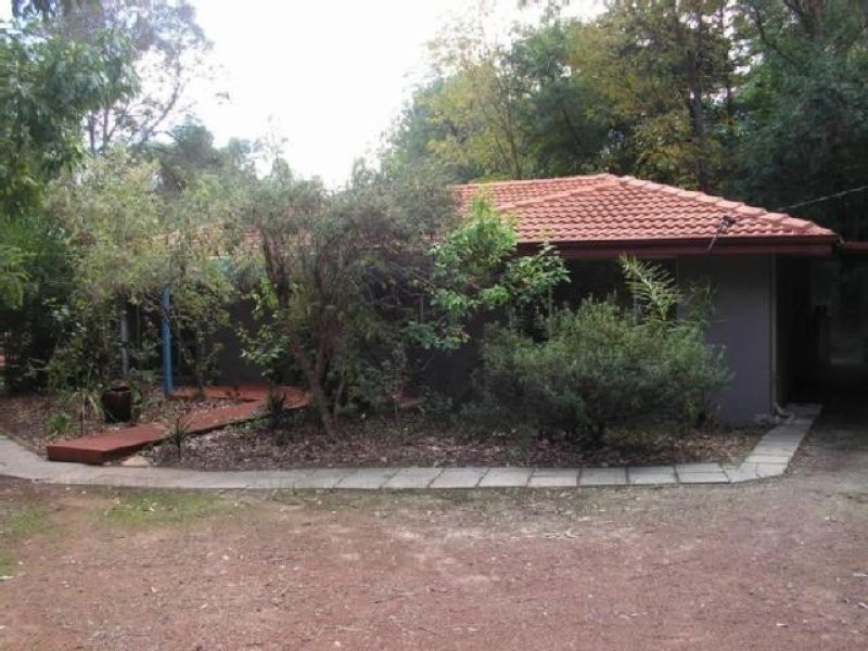 415 Traylen Road, Stoneville WA 6081