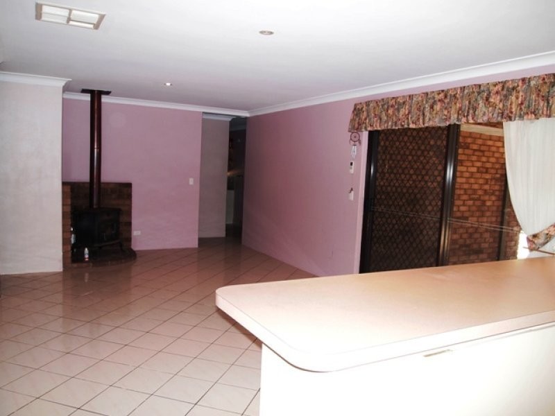 8 Quail Court, High Wycombe WA 6057