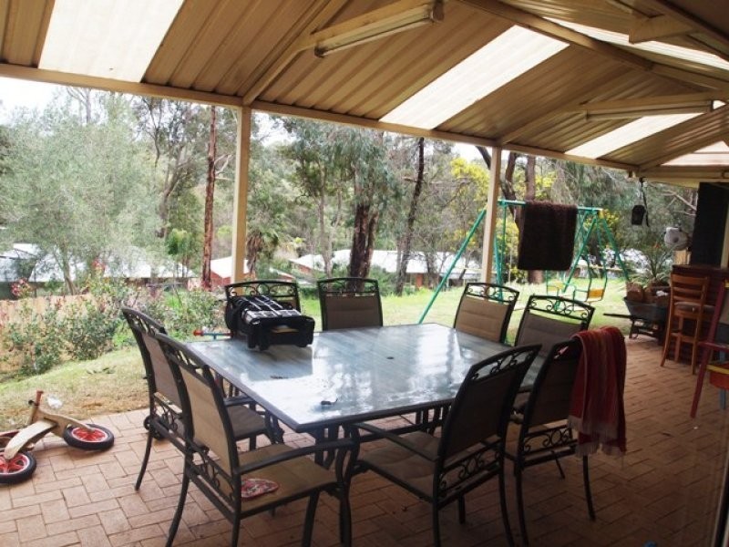 41 Chidlow Street, Mount Helena WA 6082