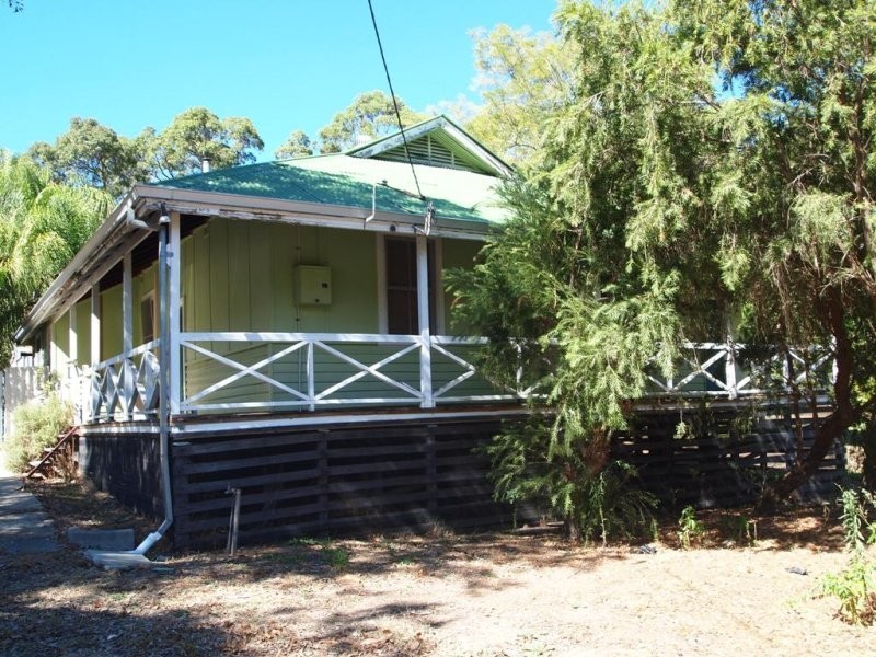 5 Weir Village Road, Mundaring WA 6073