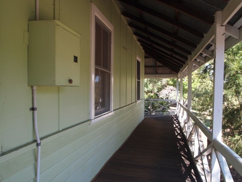 5 Weir Village Road, Mundaring WA 6073