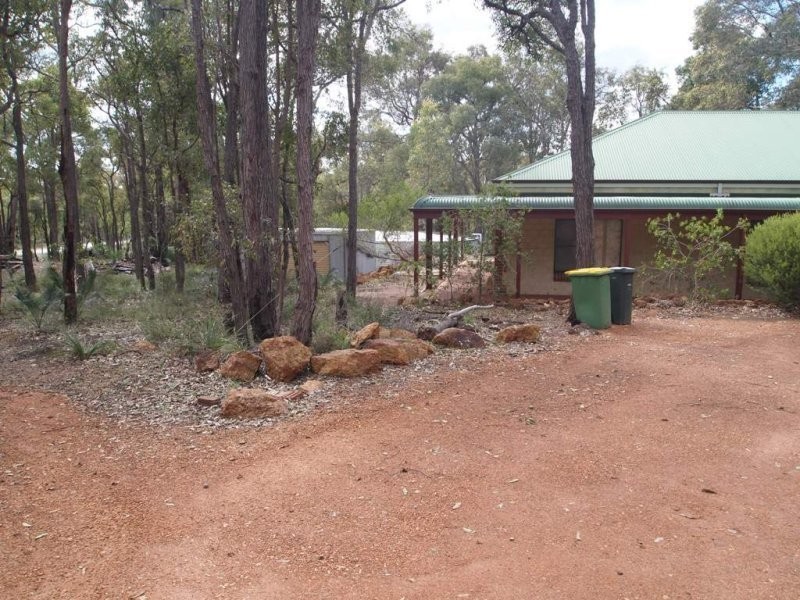 18 Brinkie Way, Mount Helena WA 6082