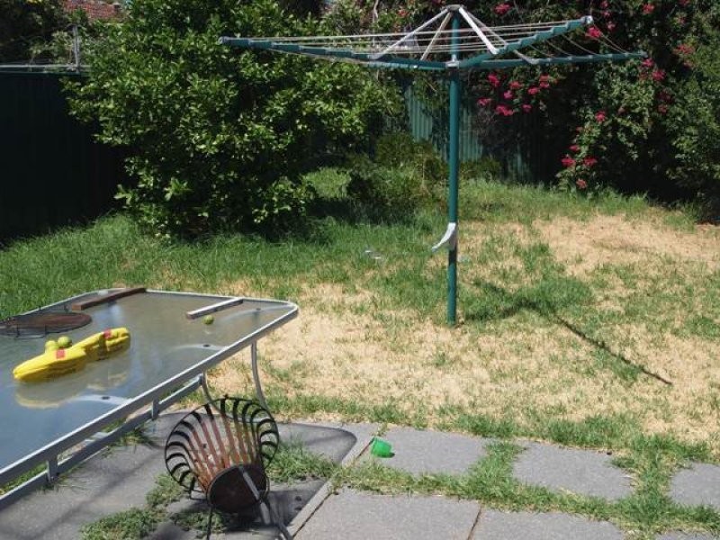 64 Amherst Road, Swan View WA 6056