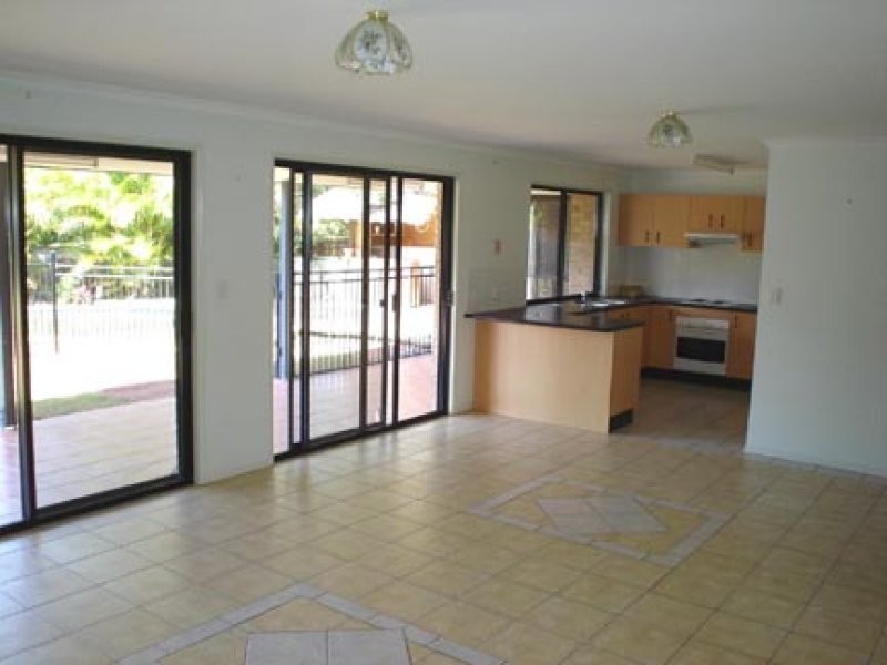 24 Starkey St, Palmwoods QLD 4555
