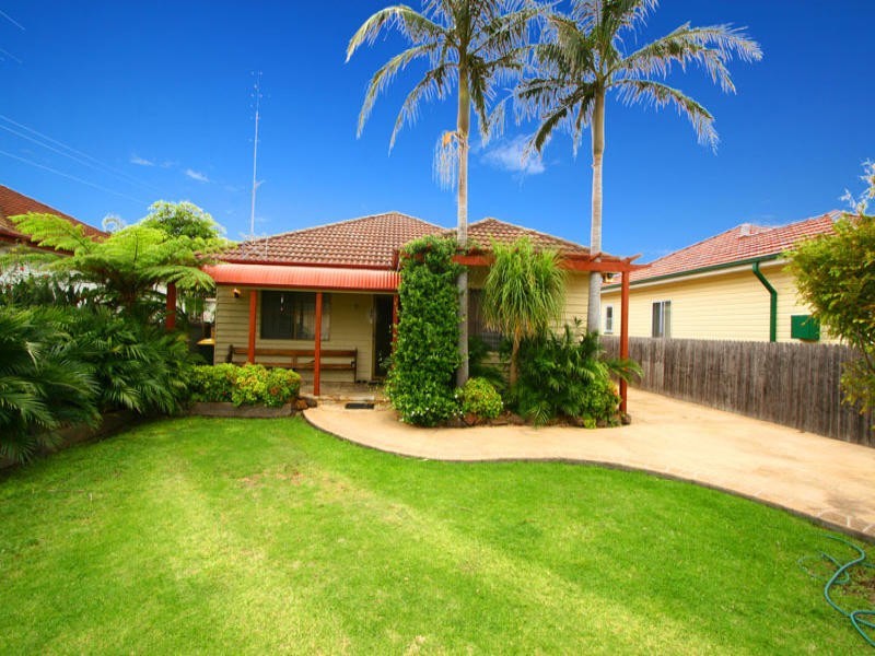 6 Susan Avenue, Warilla NSW 2528