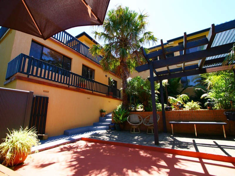23 Matthews Drive, Mount Warrigal NSW 2528