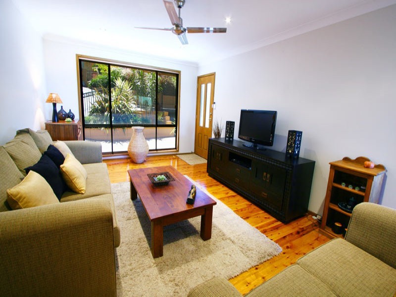 23 Matthews Drive, Mount Warrigal NSW 2528