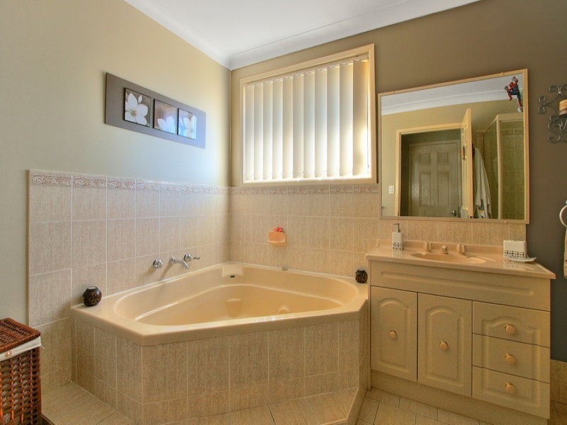 47 The Circuit, Shellharbour NSW 2529