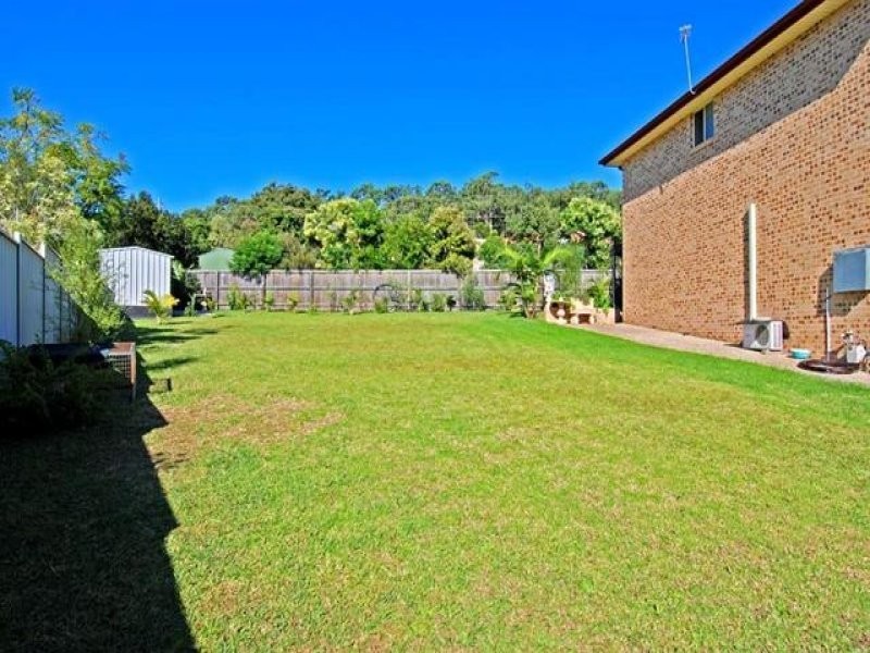13 Severn Place, Albion Park NSW 2527