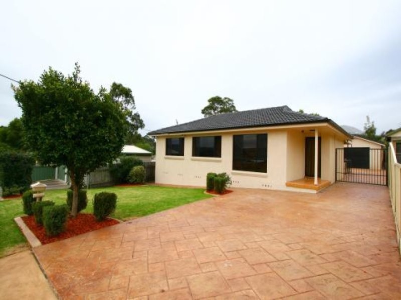 7 Hayes Avenue, Mount Warrigal NSW 2528