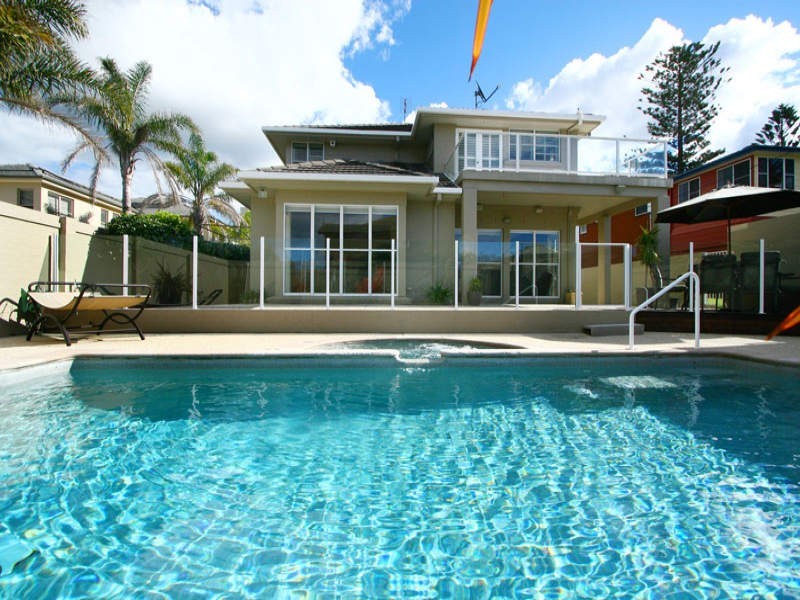 16 Wollongong Street, Shellharbour NSW 2529